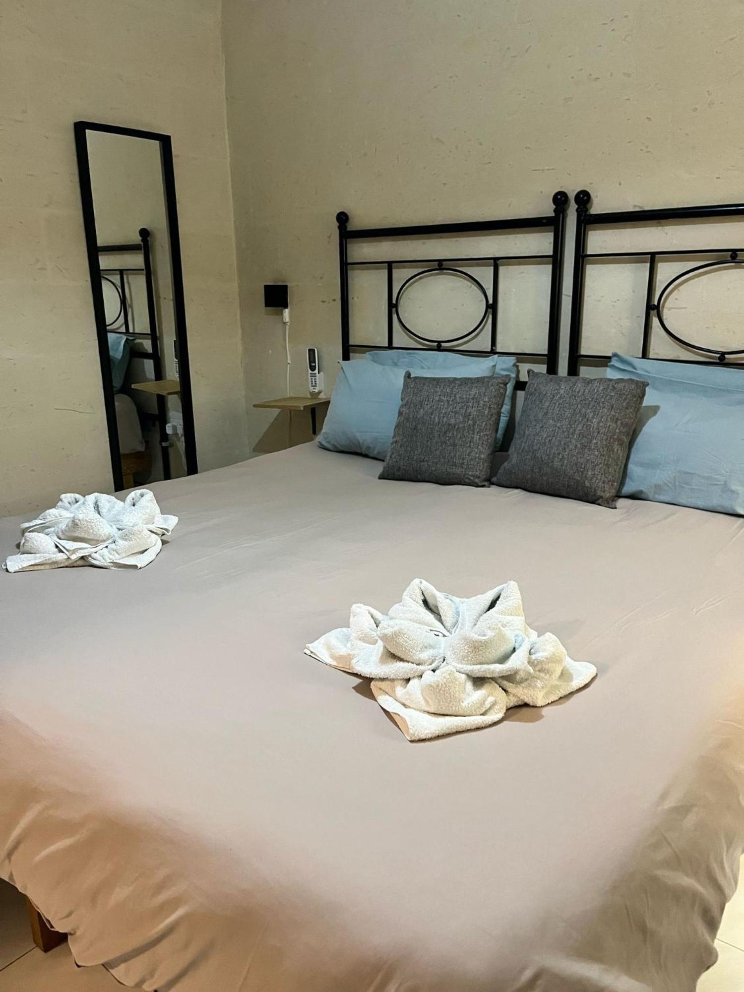 Mayflower Flat, Flat 12 St. Paul's Bay Ngoại thất bức ảnh